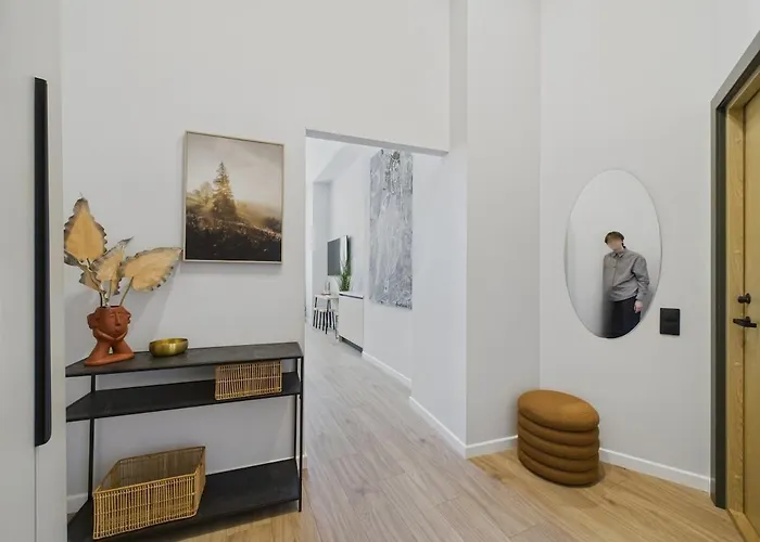 Dzīvoklis 1-bedroom Old Town Next To Tram Tracks Riga