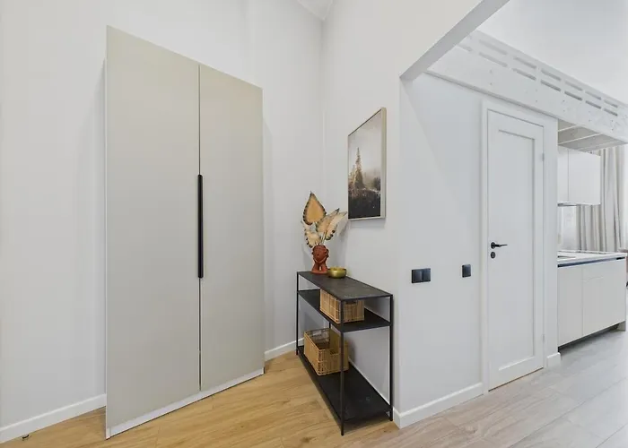 1-bedroom Old Town Next To Tram Tracks Dzīvoklis *